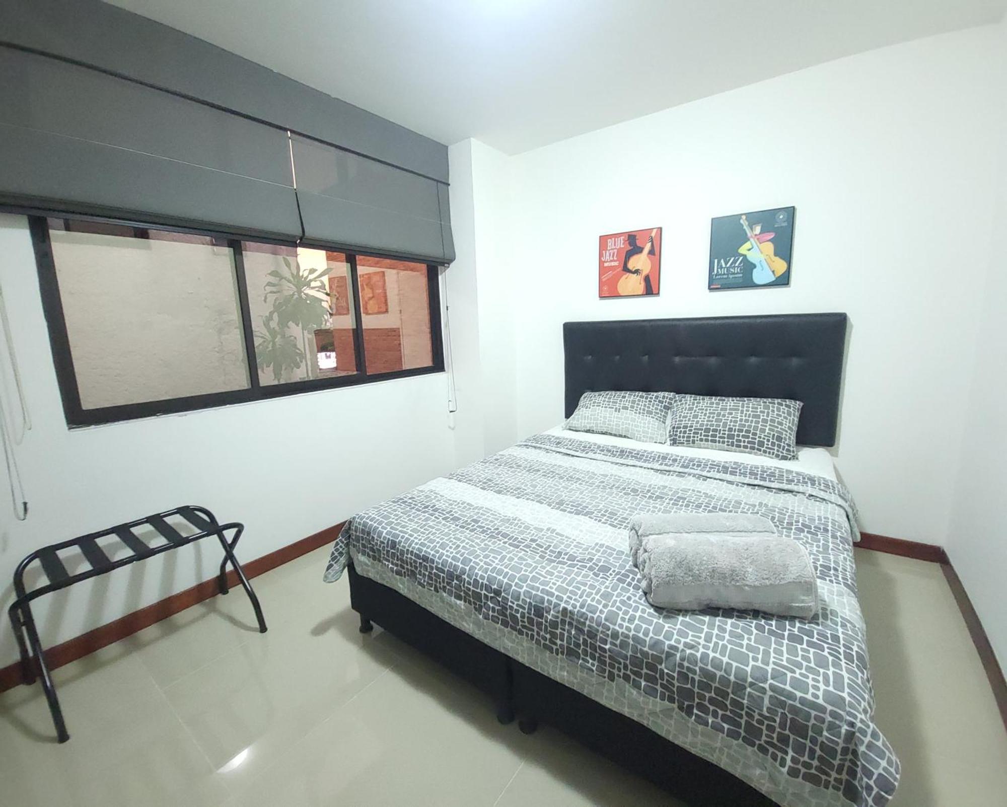 Apartment Center Flats - In El Poblado Near Park Lleras, Medellin!
