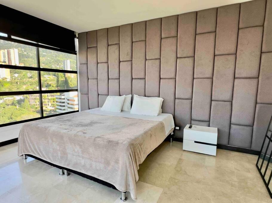 Apartment 2002 Skyline View In El Poblado Medellin