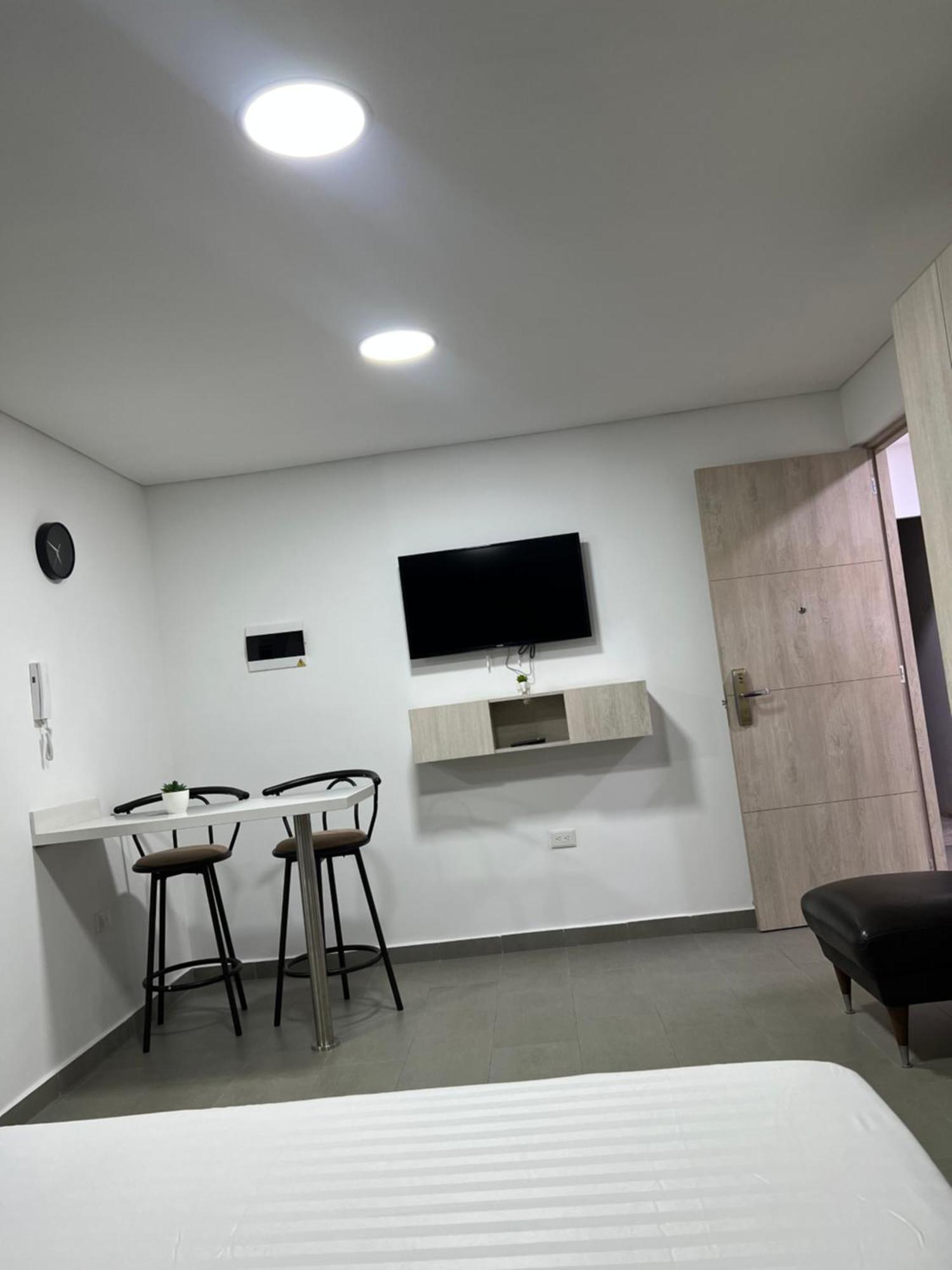 Elit 301 * Medellin