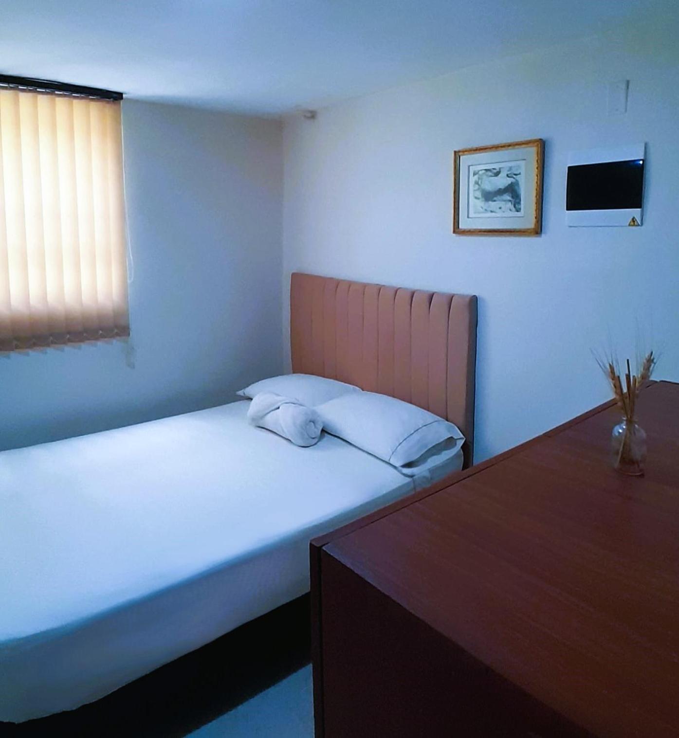 Albergue Estadio 70 *
