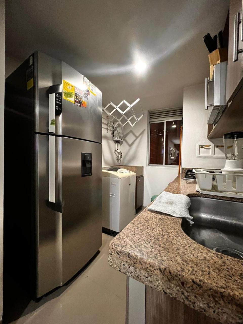 Hermoso Y Acogedor Apartamento Cerca Al Poblado Apartamento