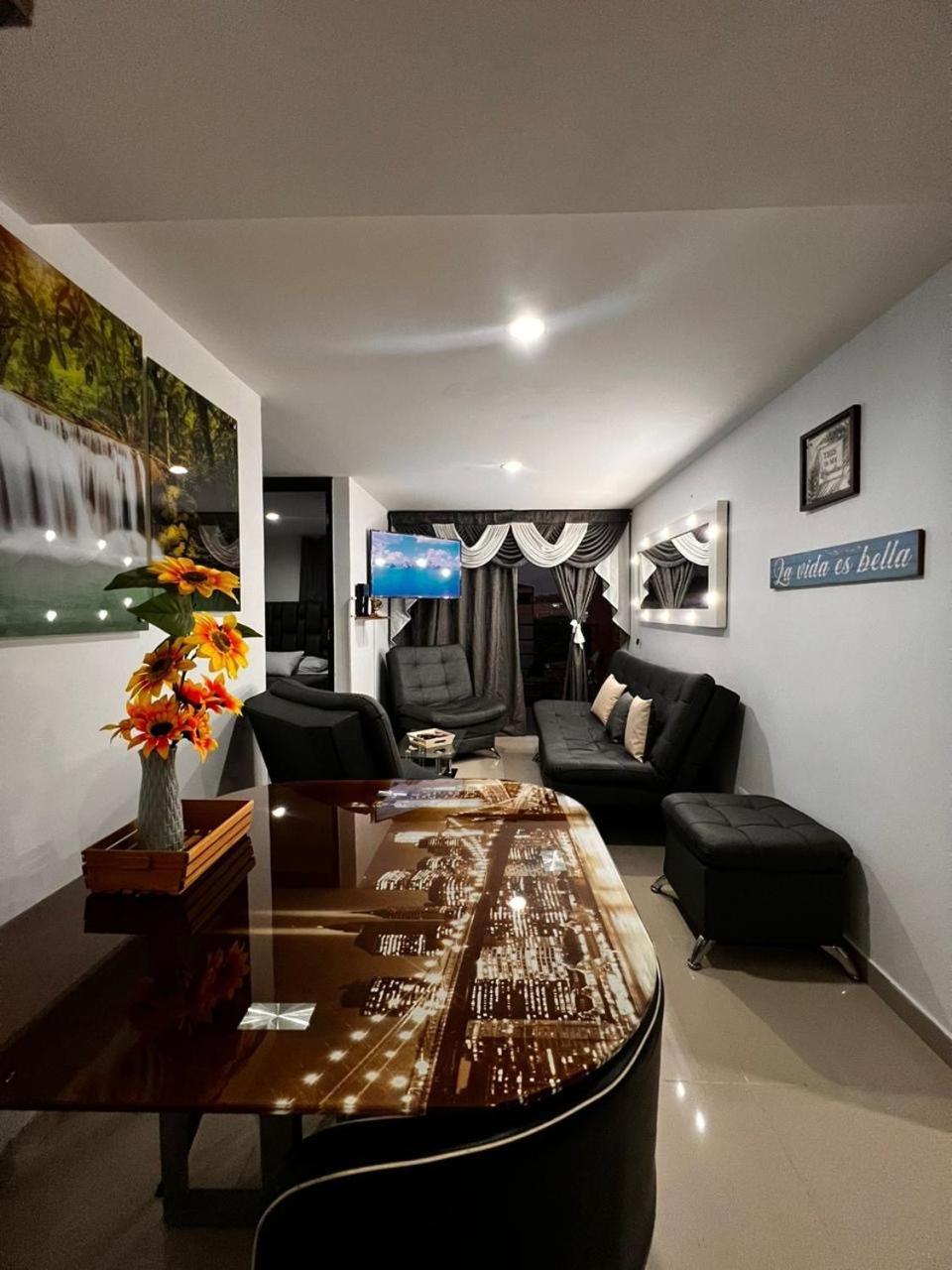 Hermoso Y Acogedor Apartamento Cerca Al Poblado Apartamento Medellín