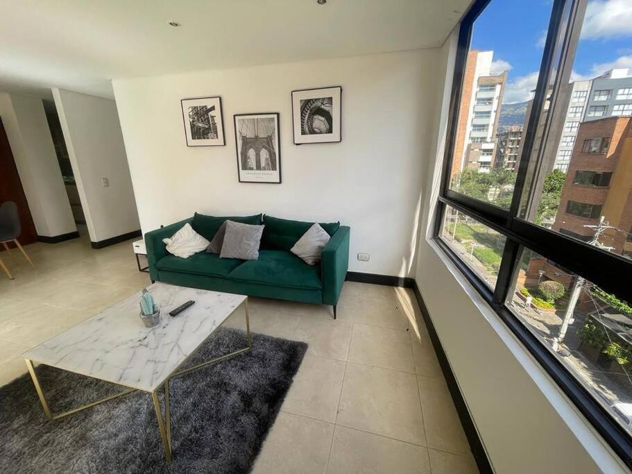 Nice Apt 2 Bedroom 2 Bath In Laureles Second Park Apartment *