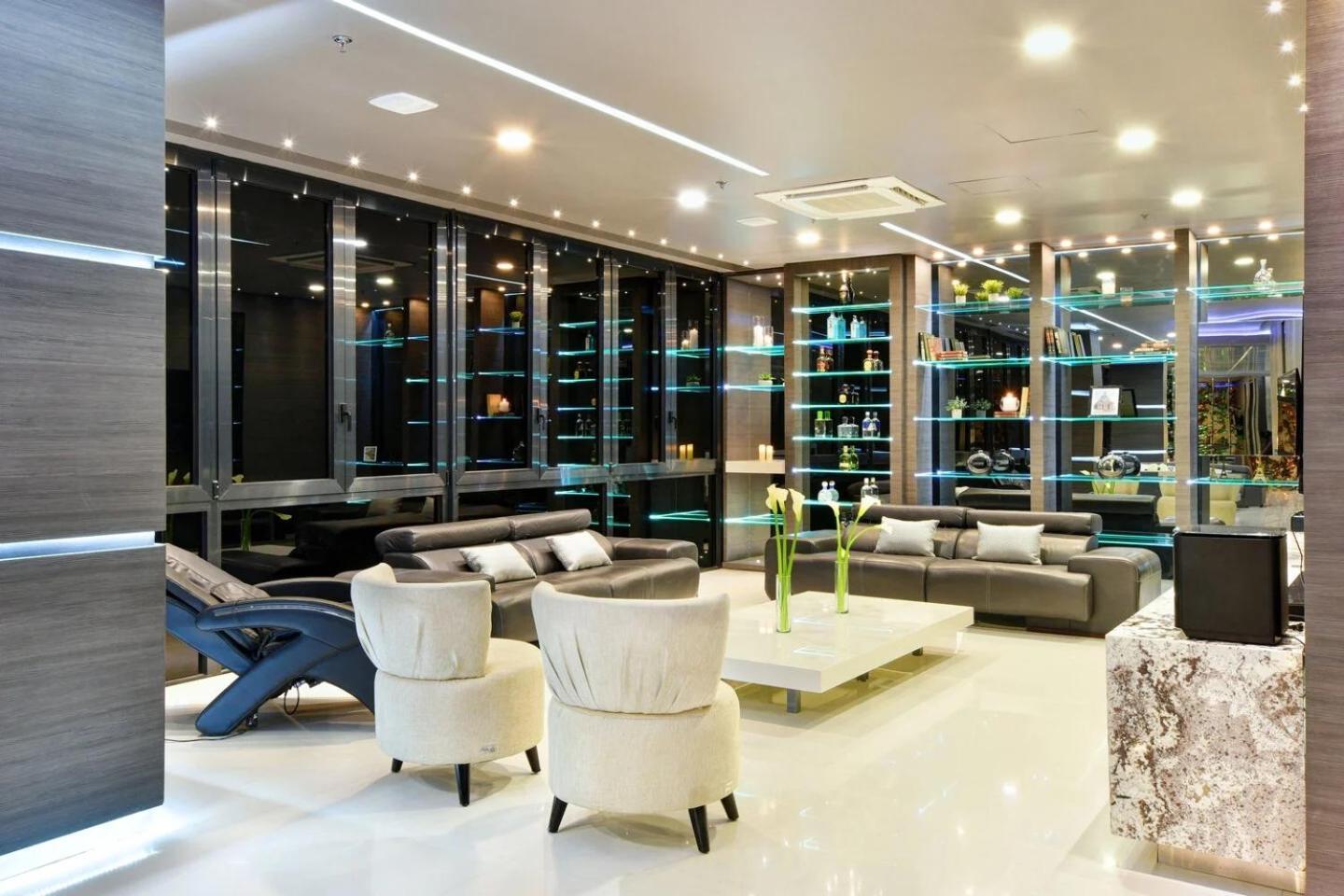 Apartment Europa *