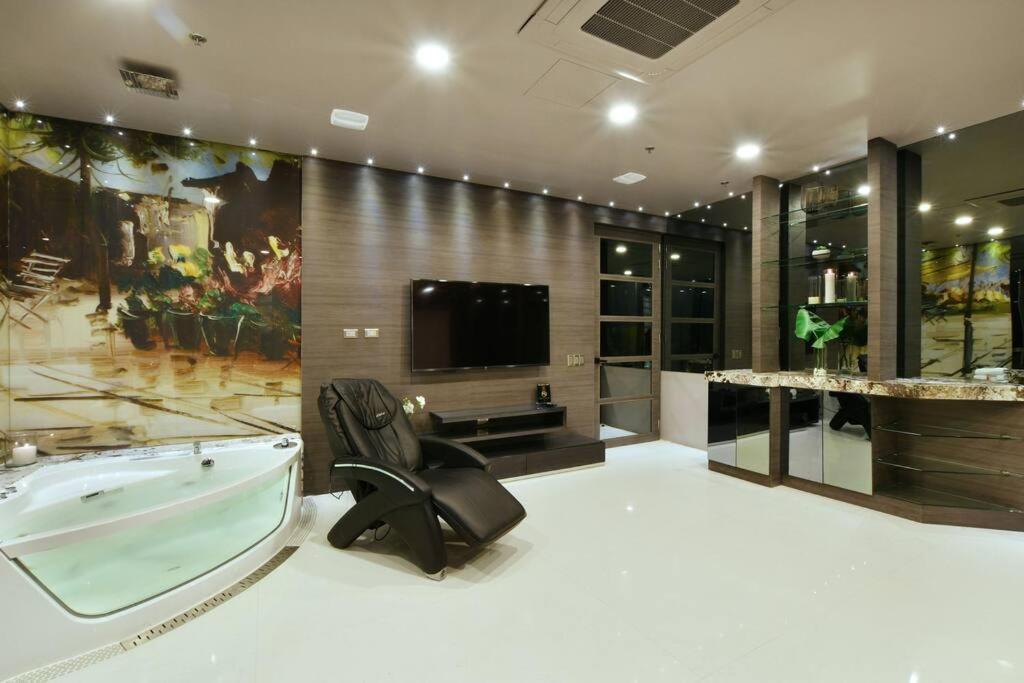 Europa Apartment *