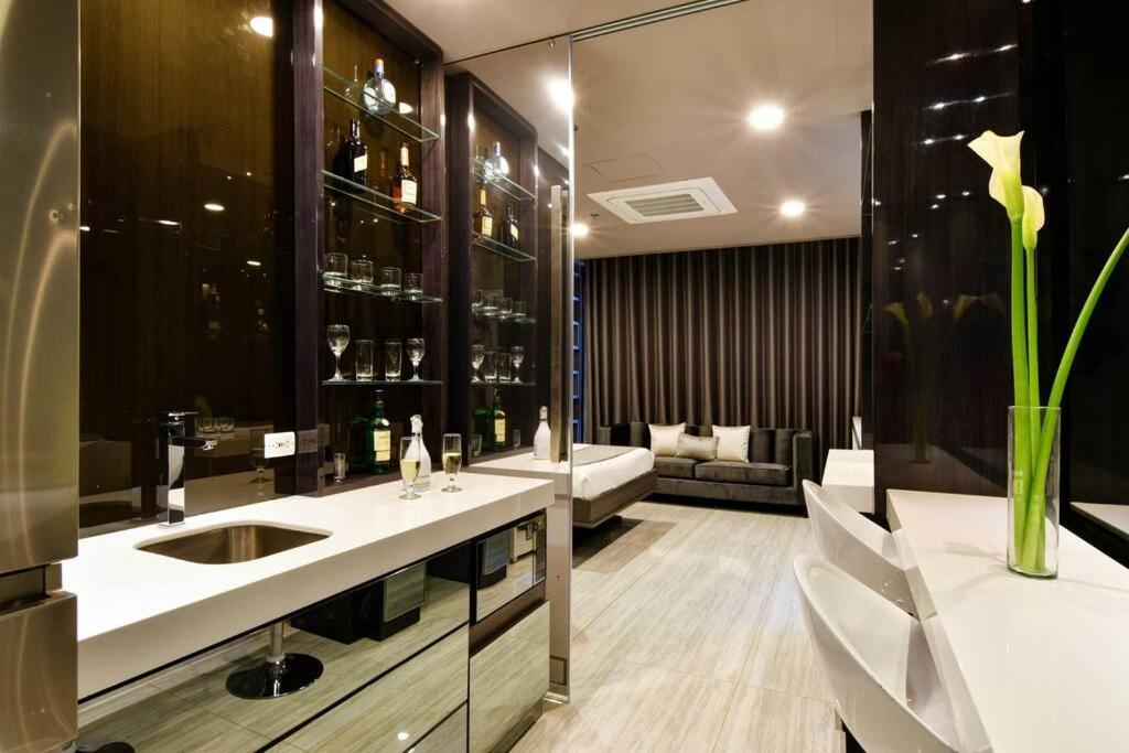 Europa Apartment *
