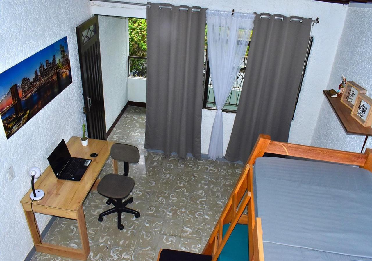 Casangel Hogar Familiar En Sector Exclusivo Cerca Al Aeropuerto Local Frente Al Poblado Casa de férias
