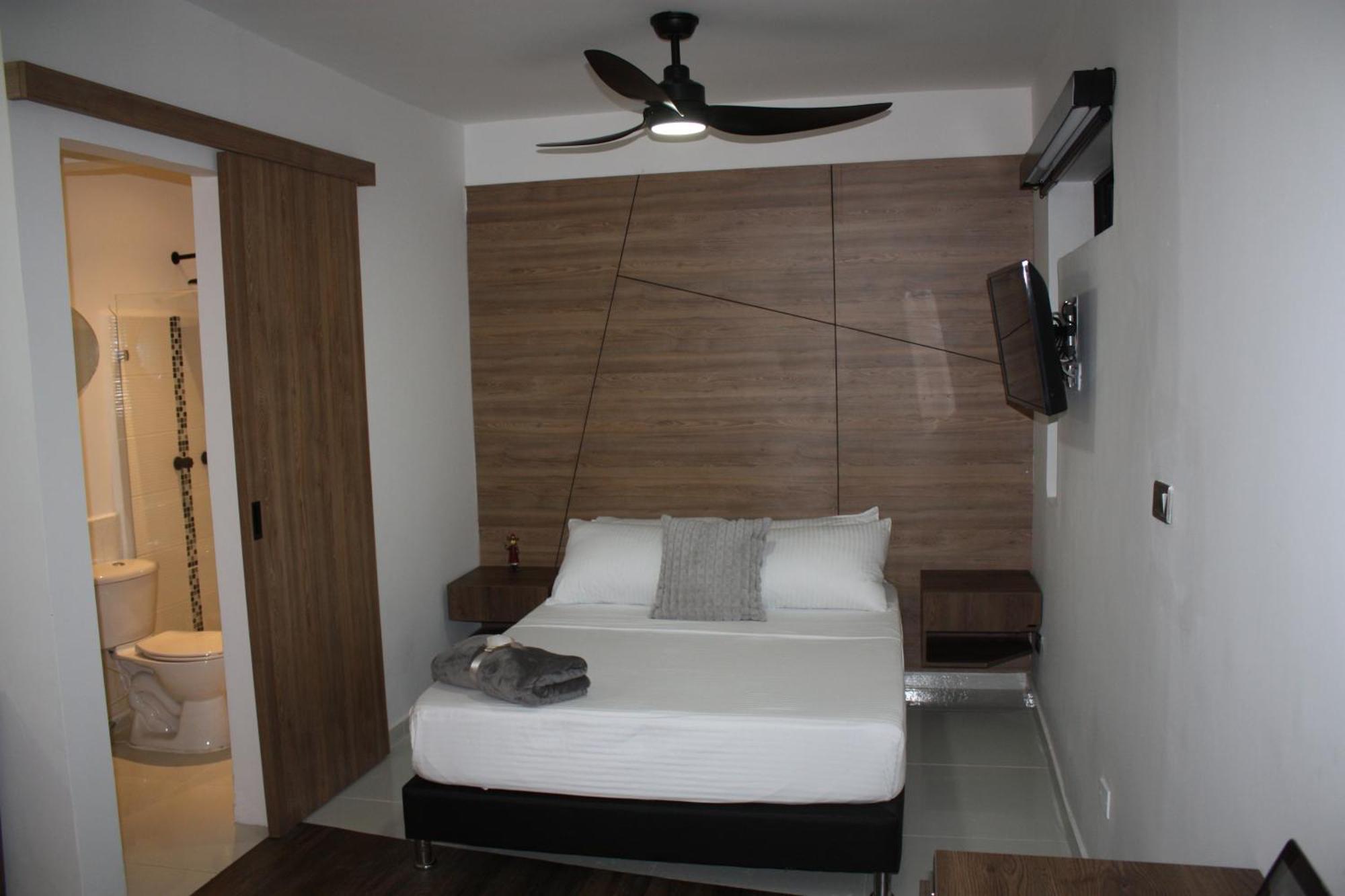 Parceros House *