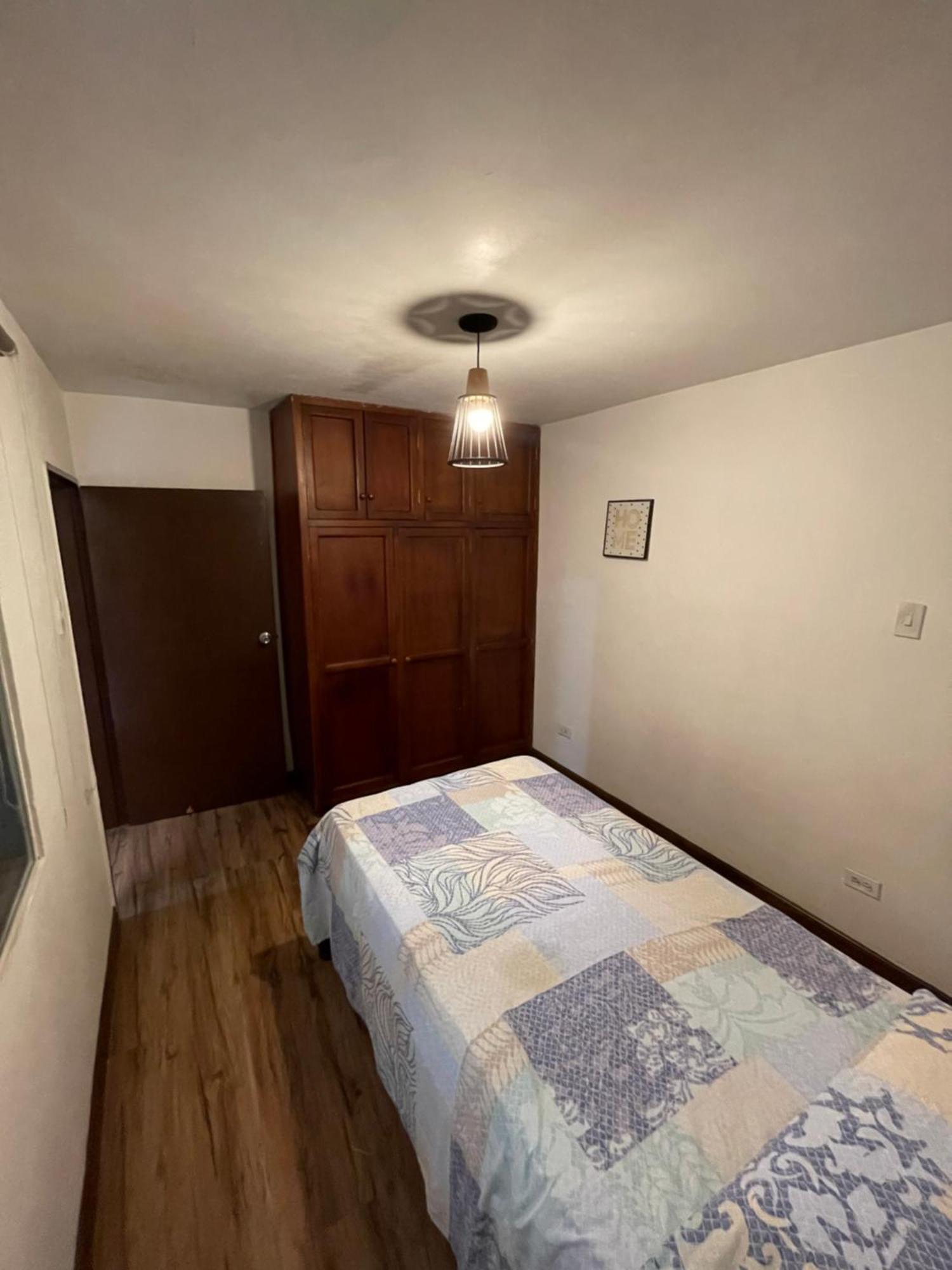 Hermoso Apartamento Con Terraza Apartment Medellin
