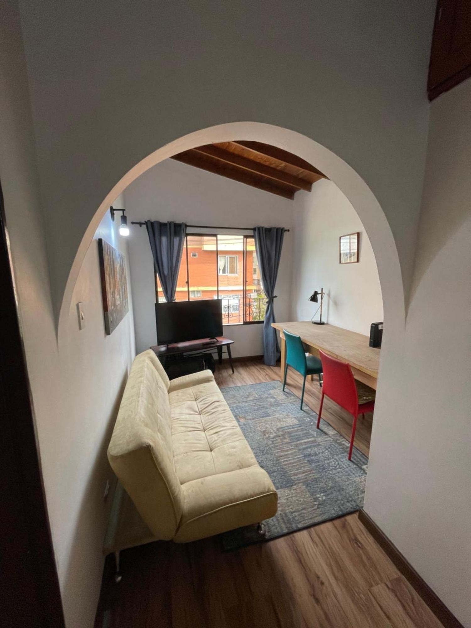 Hermoso Apartamento Con Terraza Medellin