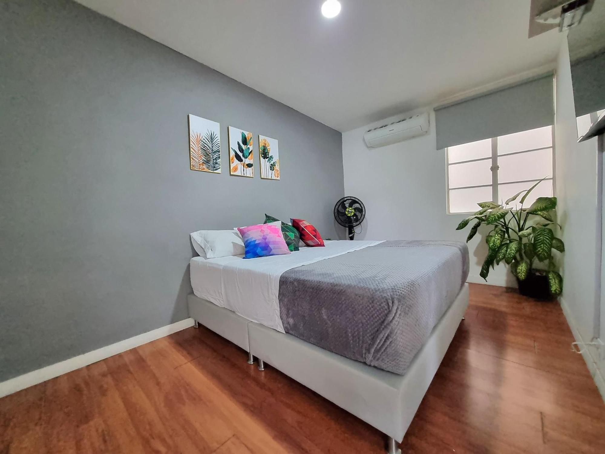 Hermoso Apartamento Con Terraza En Laureles Apartment *