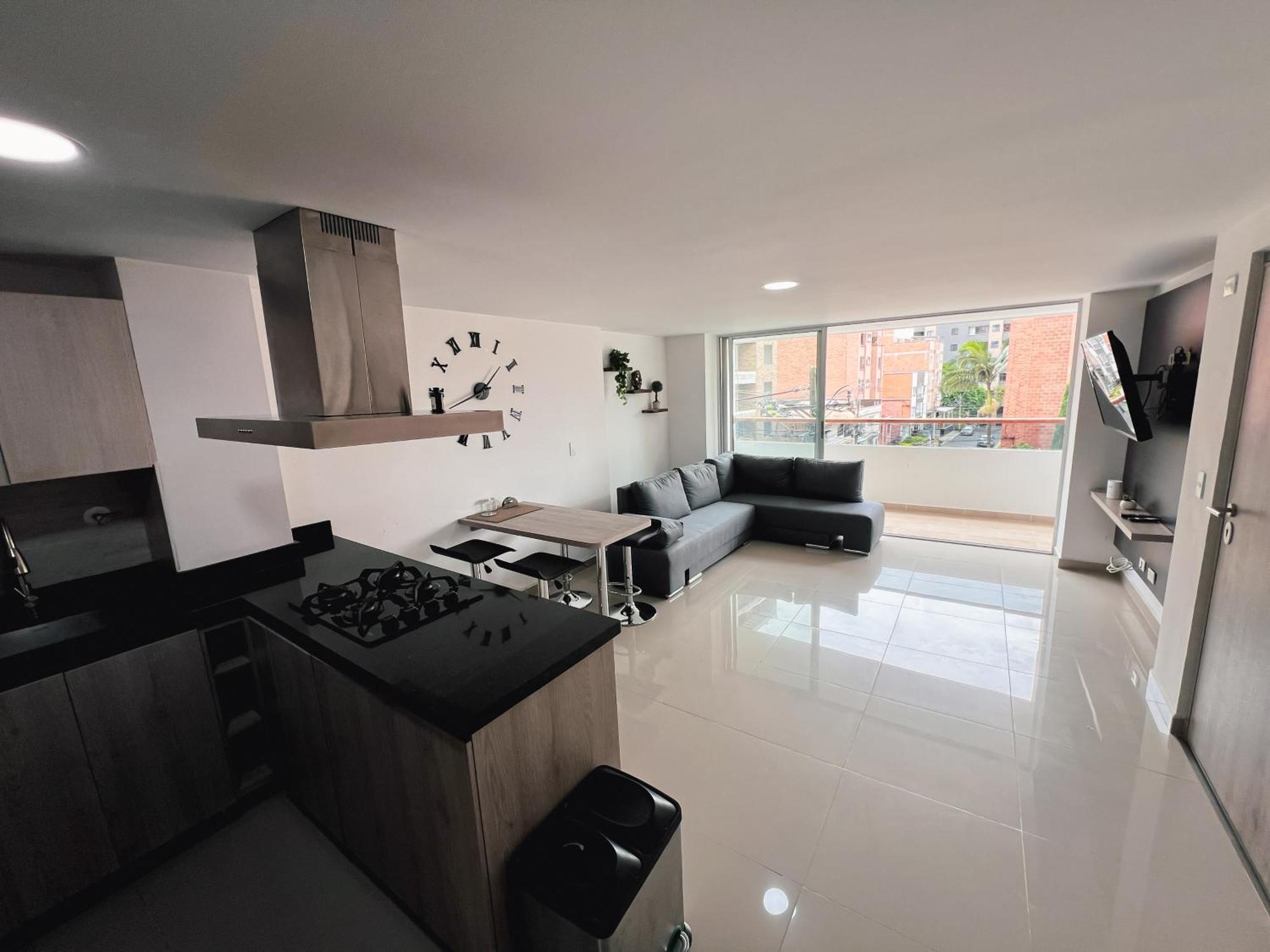 Familiar, Excelente Ubicacion, Laureles Apartment *