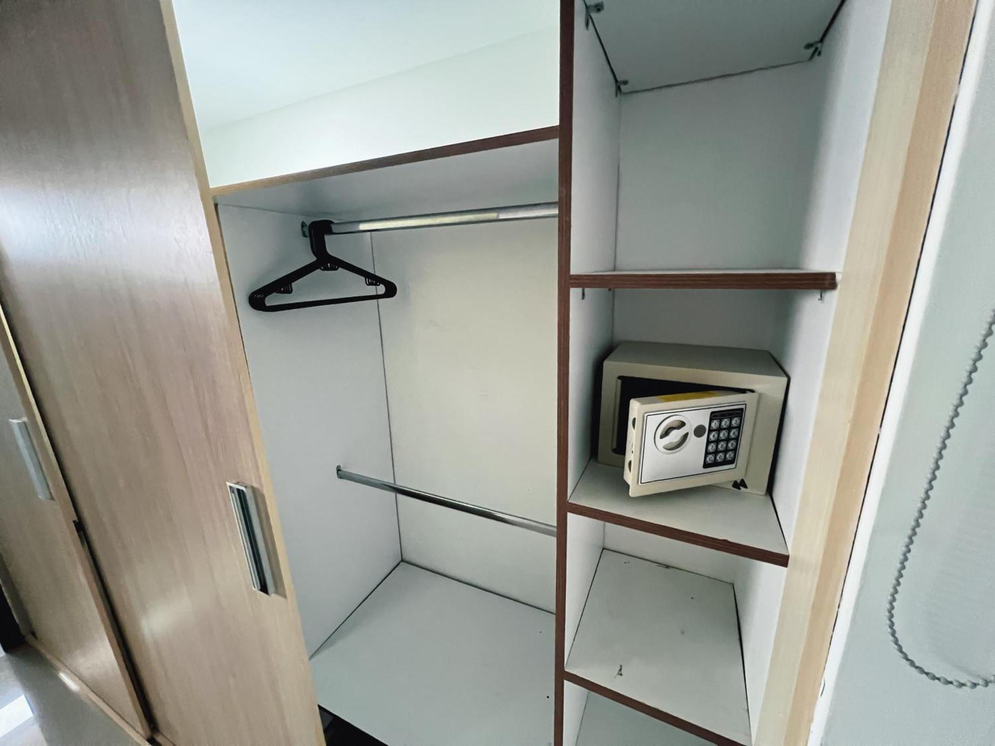 Familiar, Excelente Ubicacion, Laureles Apartment Medellin