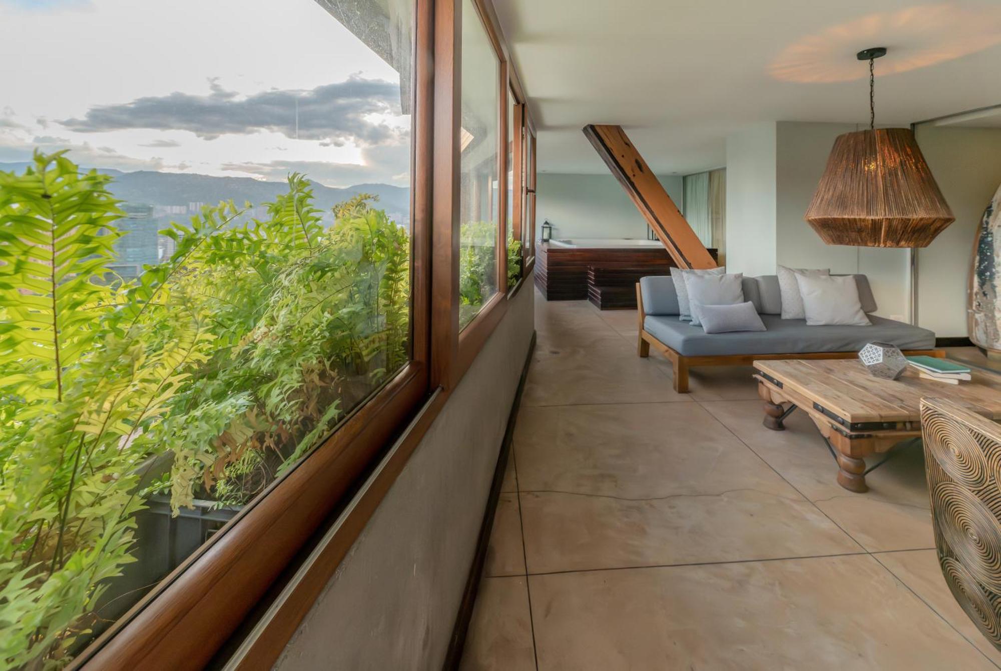 The Charlee Hotel Medellin