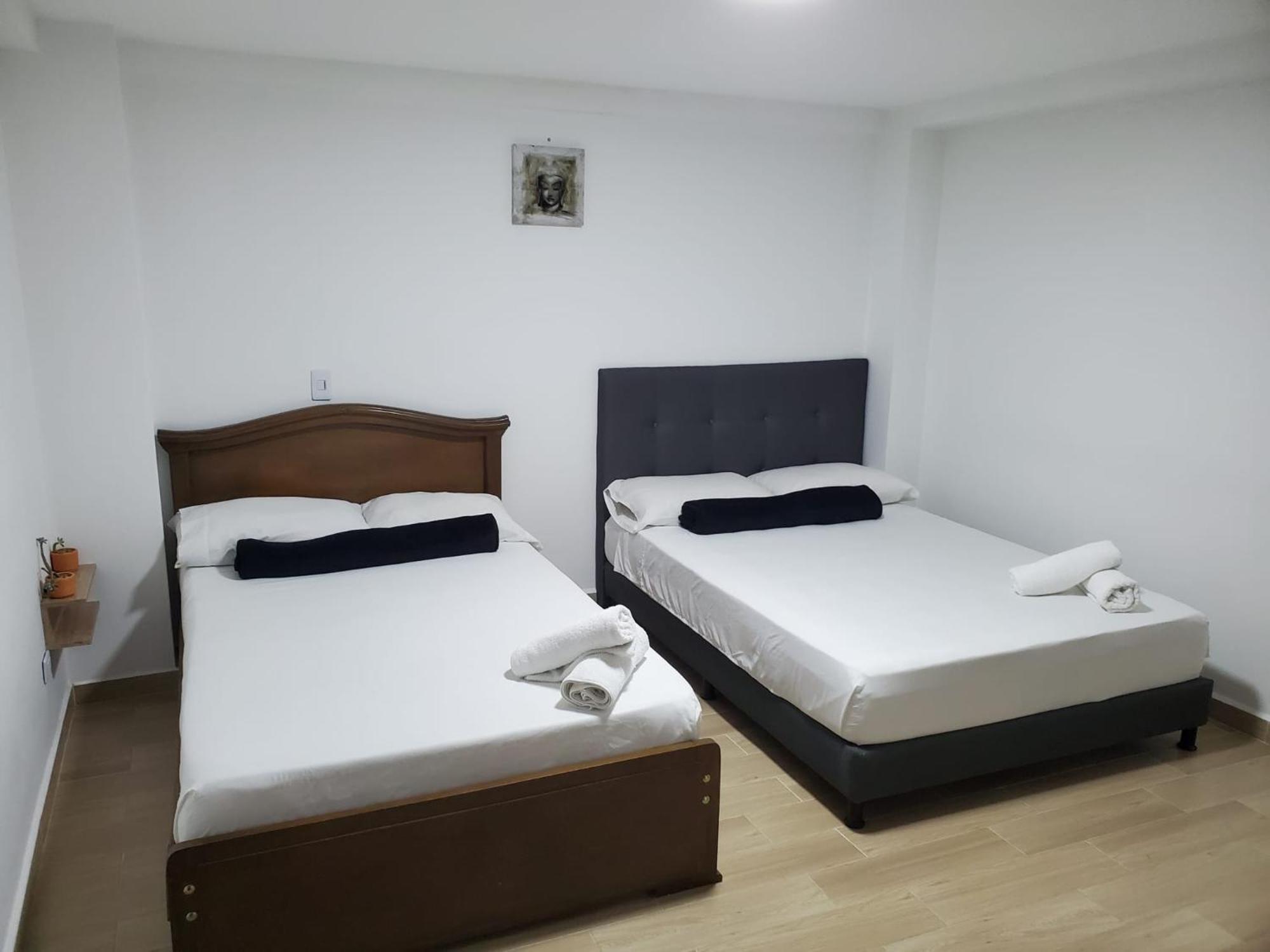 Hostal Cloud9 *