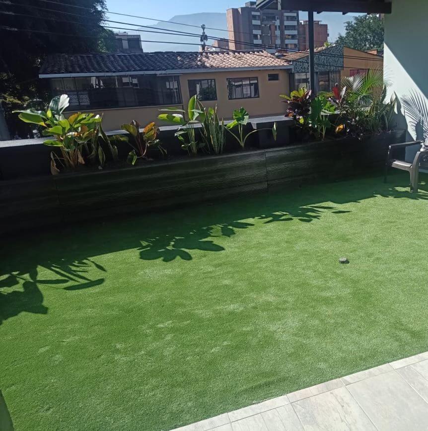 ¡hospedaje A 8 Minutos Del Atanasio Girardot! Lau4 Apartment Medellin