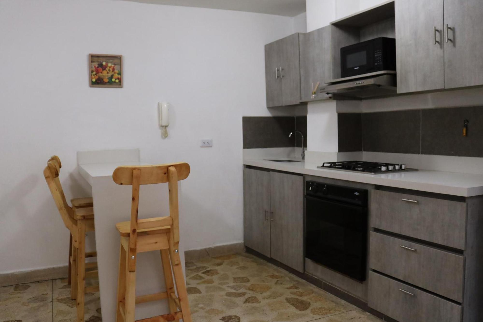 Apartment Completo Laureles-medellin *