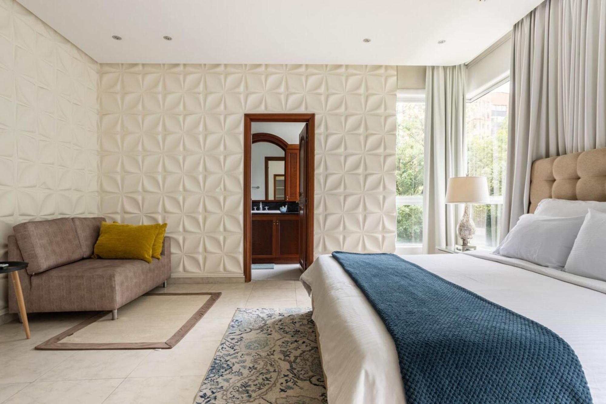 Stunning Luxury Penthouse With And Concierge