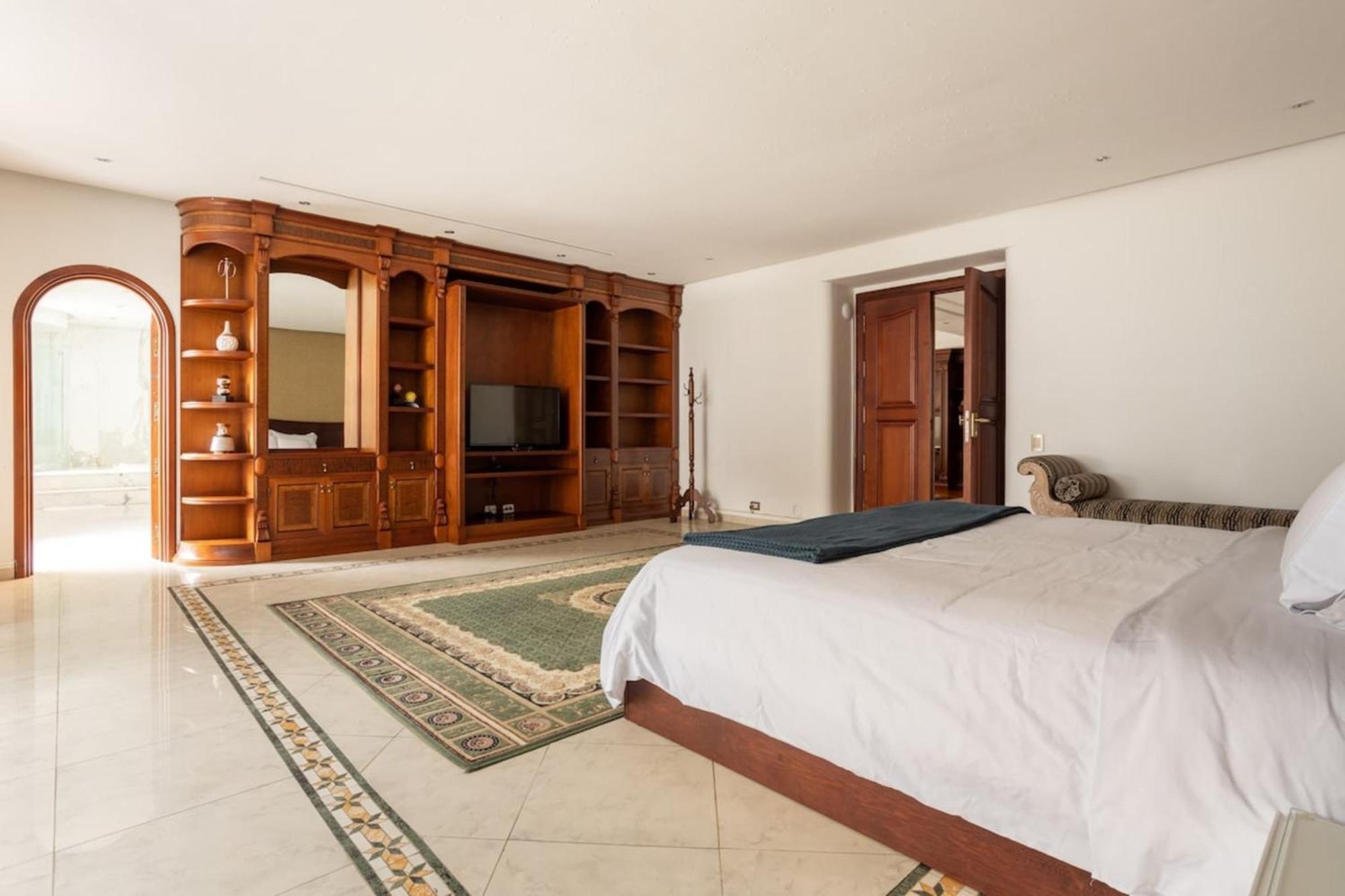 Stunning Luxury Penthouse With And Concierge Apartamento Medellín