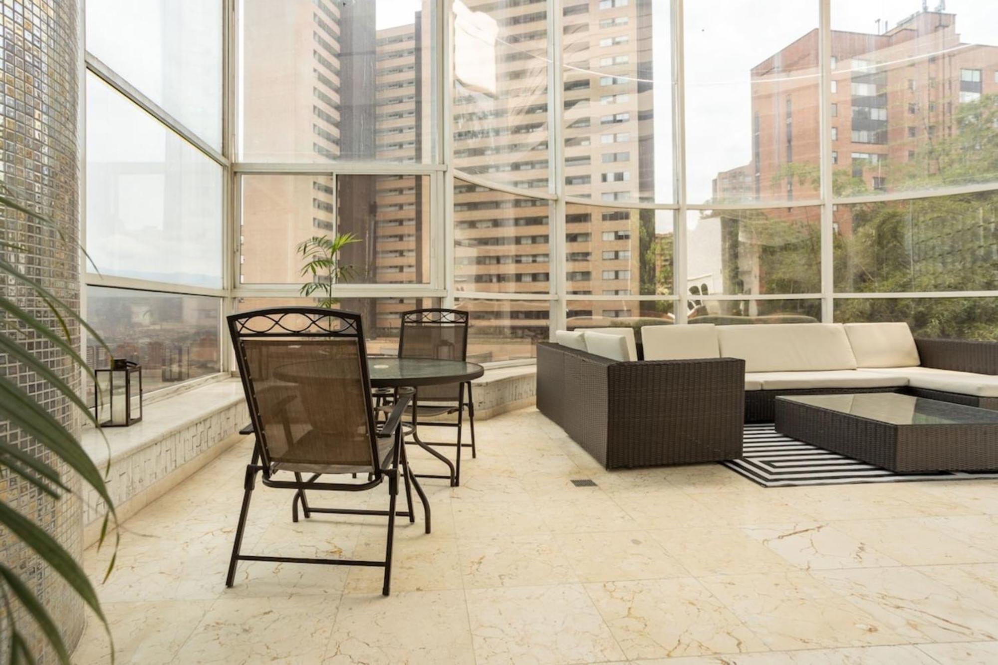 Stunning Luxury Penthouse With And Concierge Apartamento Medellín