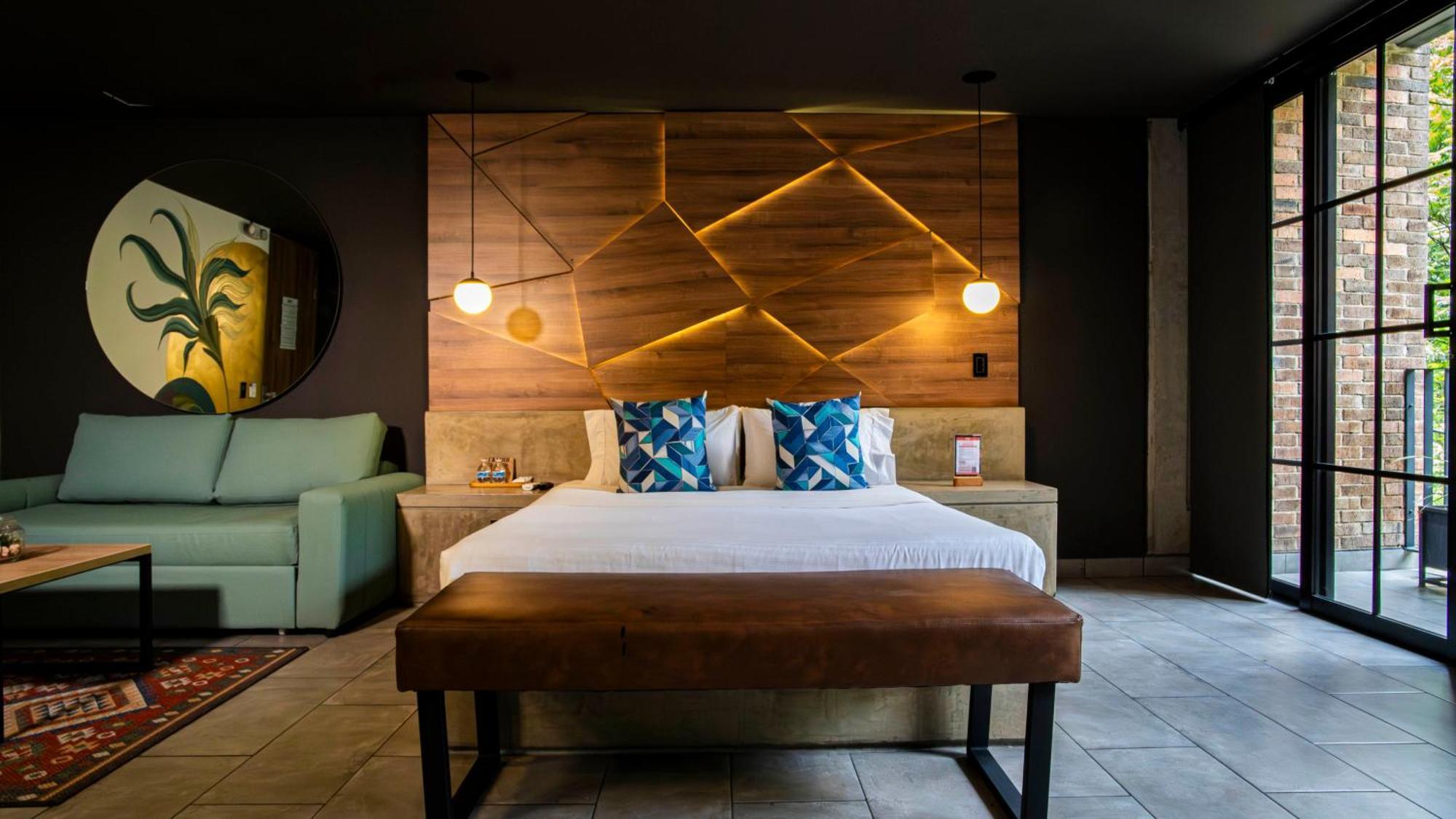 Patios Cool Living Hotel Medellin