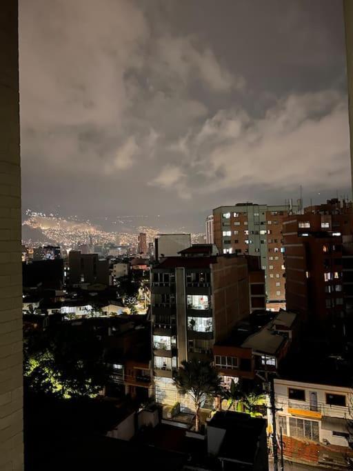 En Laureles 2br Con Rooftop Y Piscina 702 Apartment