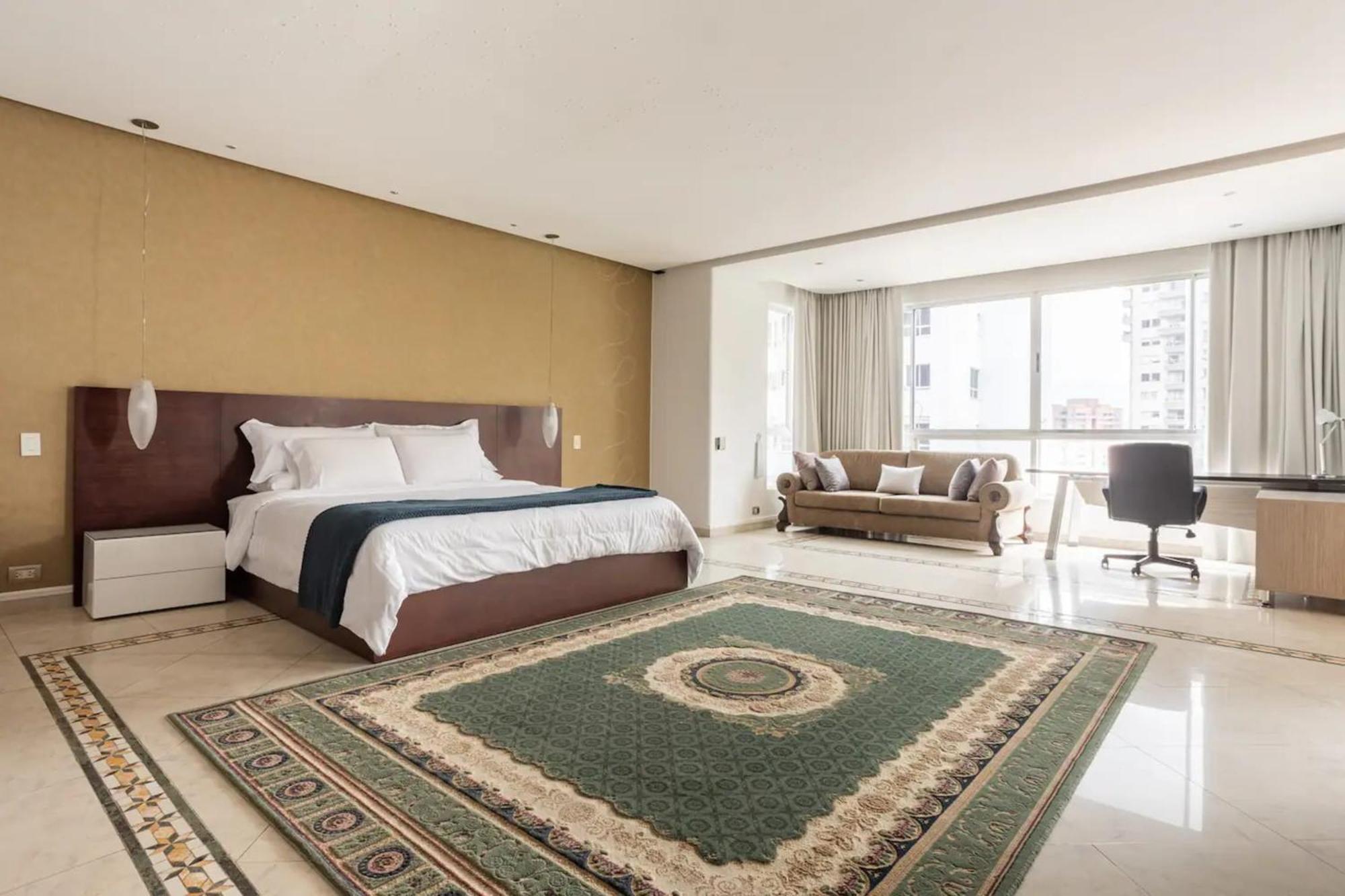 Stunning Luxury Penthouse With And Concierge Apartamento Medellín