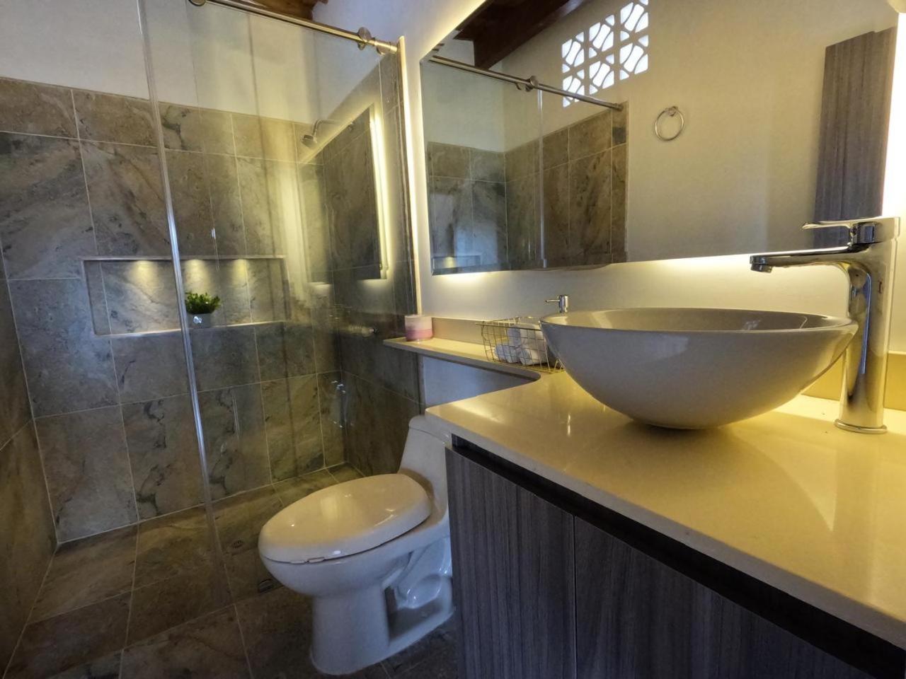 Hermoso Loft Cerca Al Poblado Y Al Metro Medellin