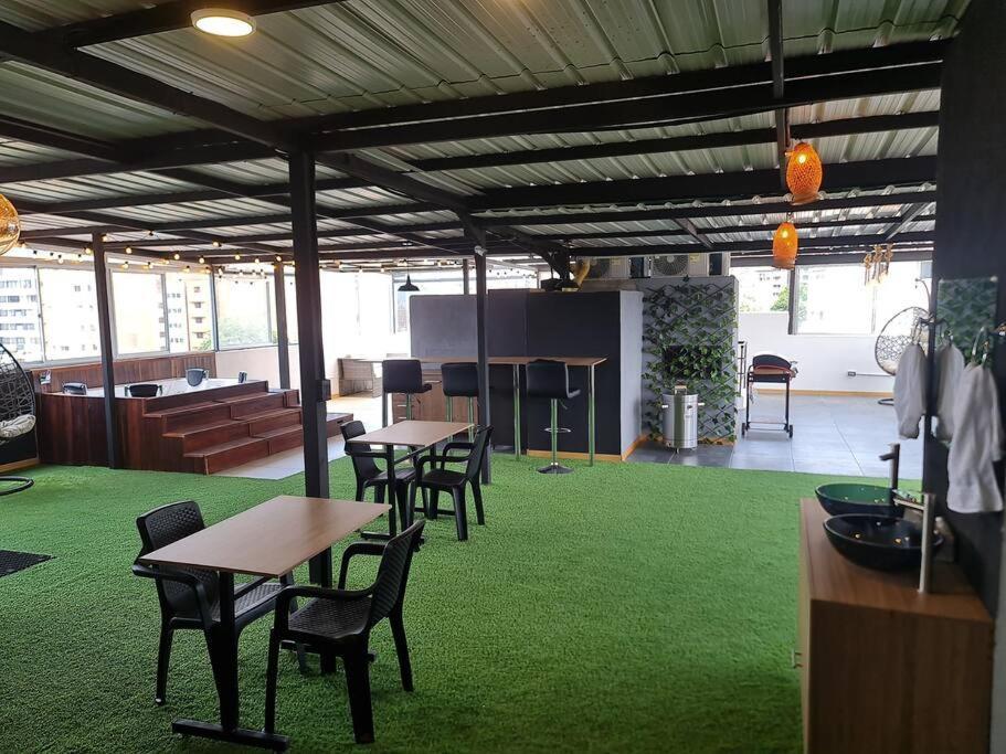 Rg33 Apartasuites 3 Hab 4b Medellin