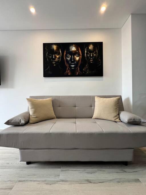 Luxury Loft 402 *