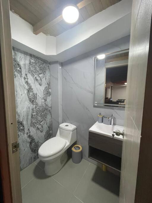 Exclusivo Apartaloft Privado Frente Parque Lleras *