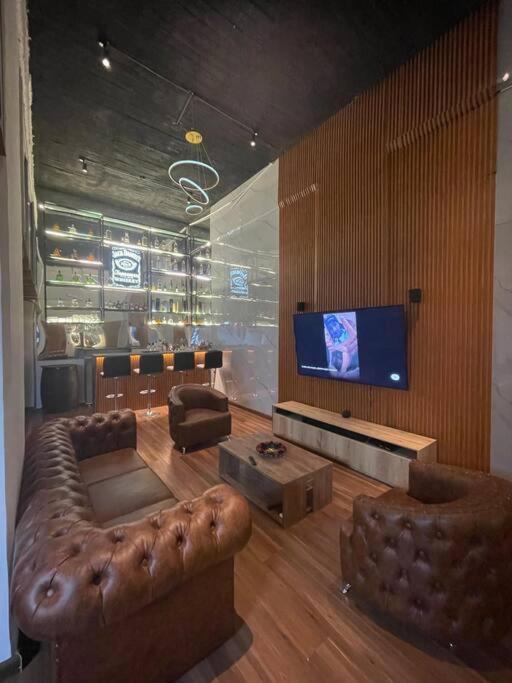 Exclusivo Apartaloft Privado Frente Parque Lleras Apartment *