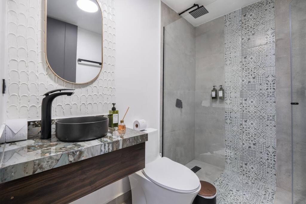 Apartment Private Sauna Jacuzzi Billiard Gym Luxury Retreat *