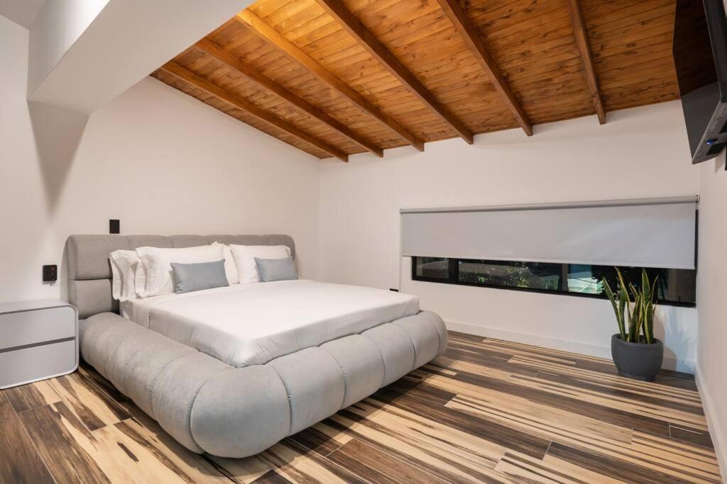 Apartment Private Sauna Jacuzzi Billiard Gym Luxury Retreat Medellin