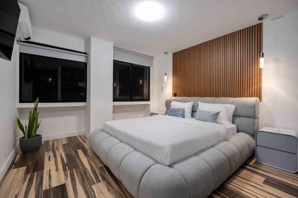 Private Sauna Jacuzzi Billiard Gym Luxury Retreat *