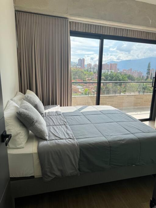 Apartamento 406 Poblado Cerca Al Cc El Tesoro Medellín
