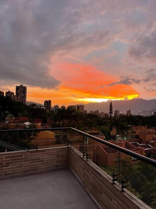 406 Poblado Cerca Al Cc El Tesoro *