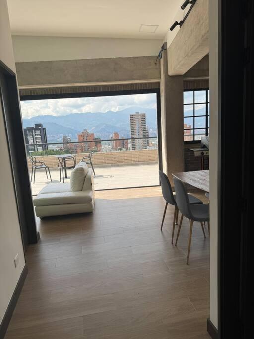 406 Poblado Cerca Al Cc El Tesoro * Medellín