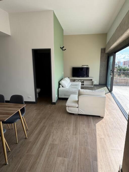 406 Poblado Cerca Al Cc El Tesoro * Medellín