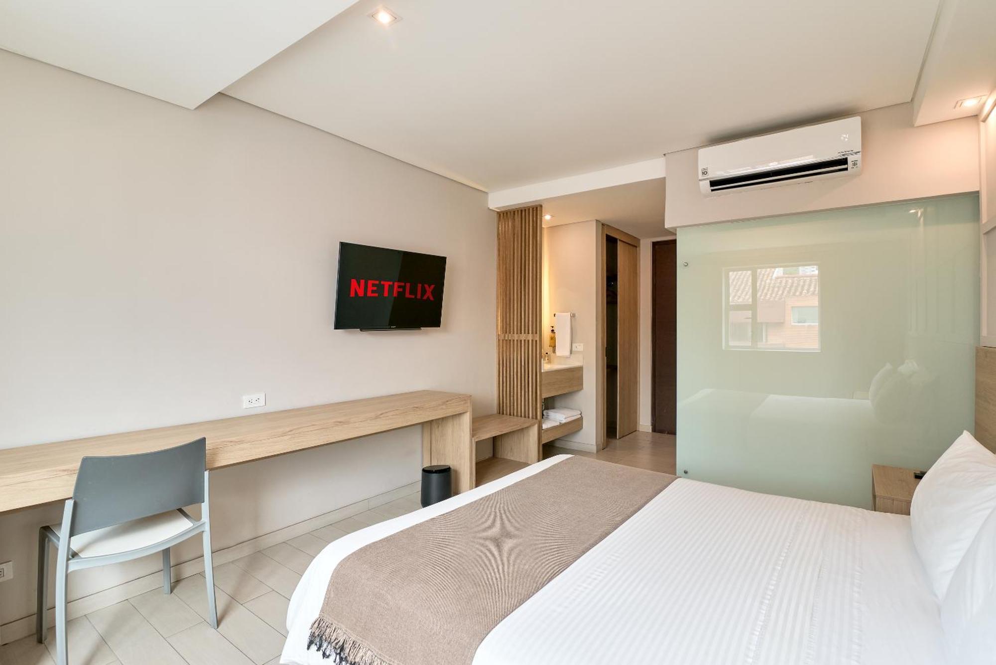 Dix 4* Medellin