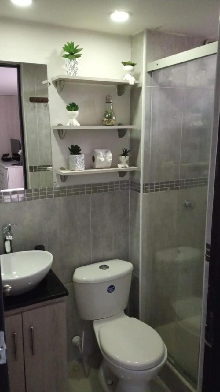 Apartment 207 Apartasuite Poblado 1 Hasta 5 Personas
