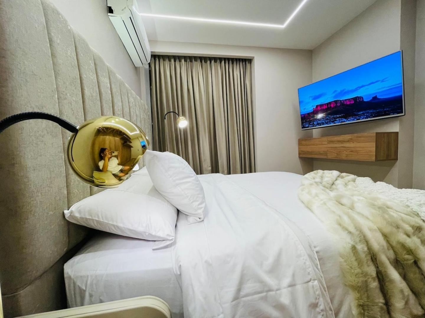 17th Floor 2 Bedrooms Ac Pool & Gym 1704 Apartment
