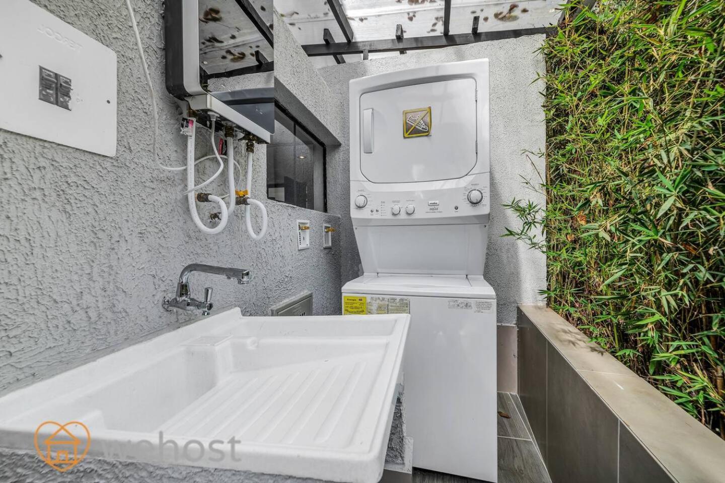 Apartment Japandi Style House 3 Bedroom & Bathtub Medellin
