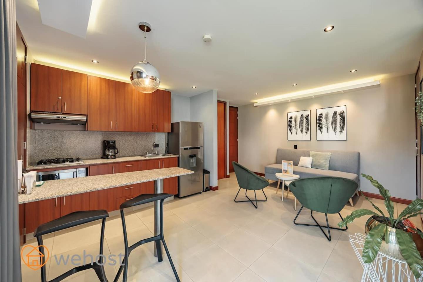 Elegant High Floor 1 Bedroom With Gym & Pool 1202 Apartment Medellin