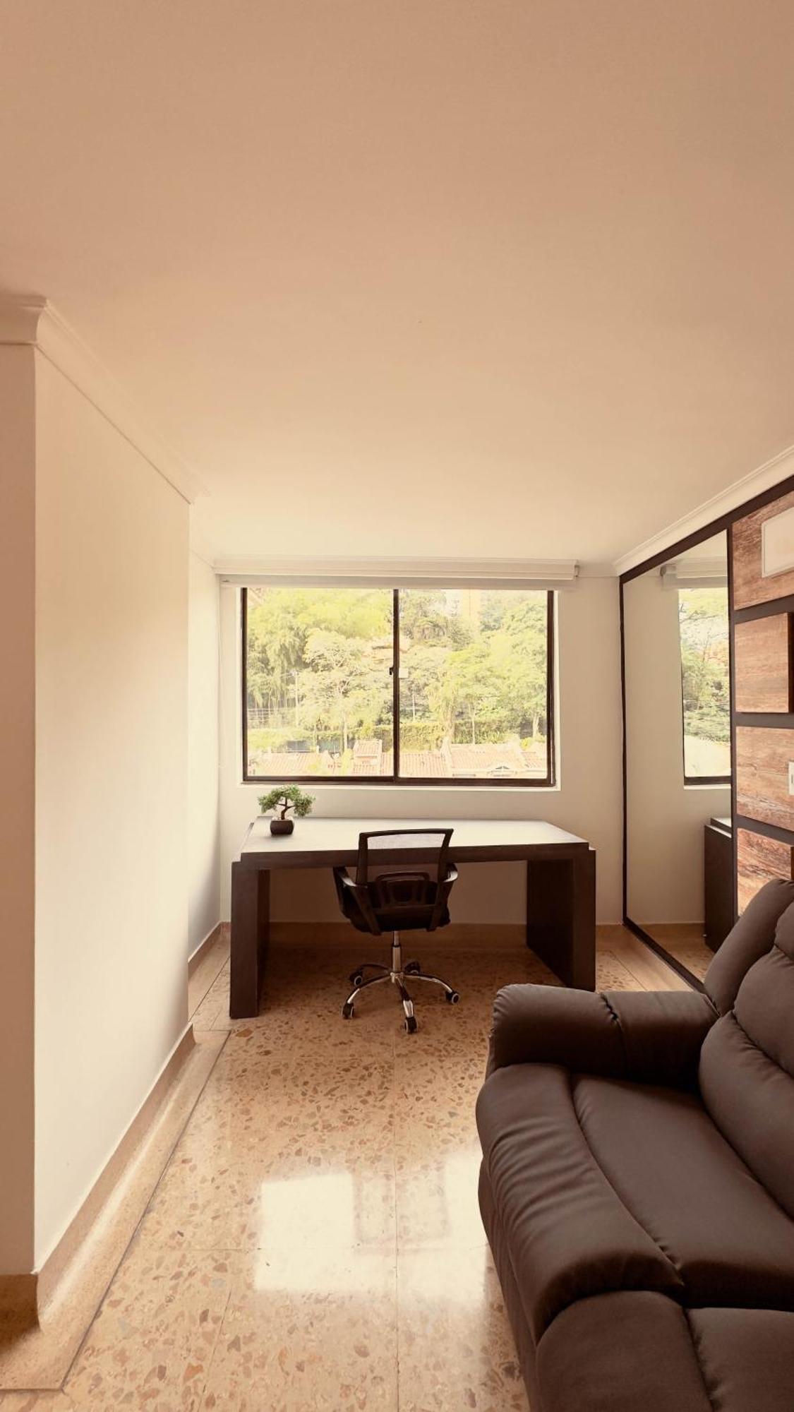 Apartamento 5 Hab, Espacioso, Piscina, Al Lado Del Tesoro! Medellín