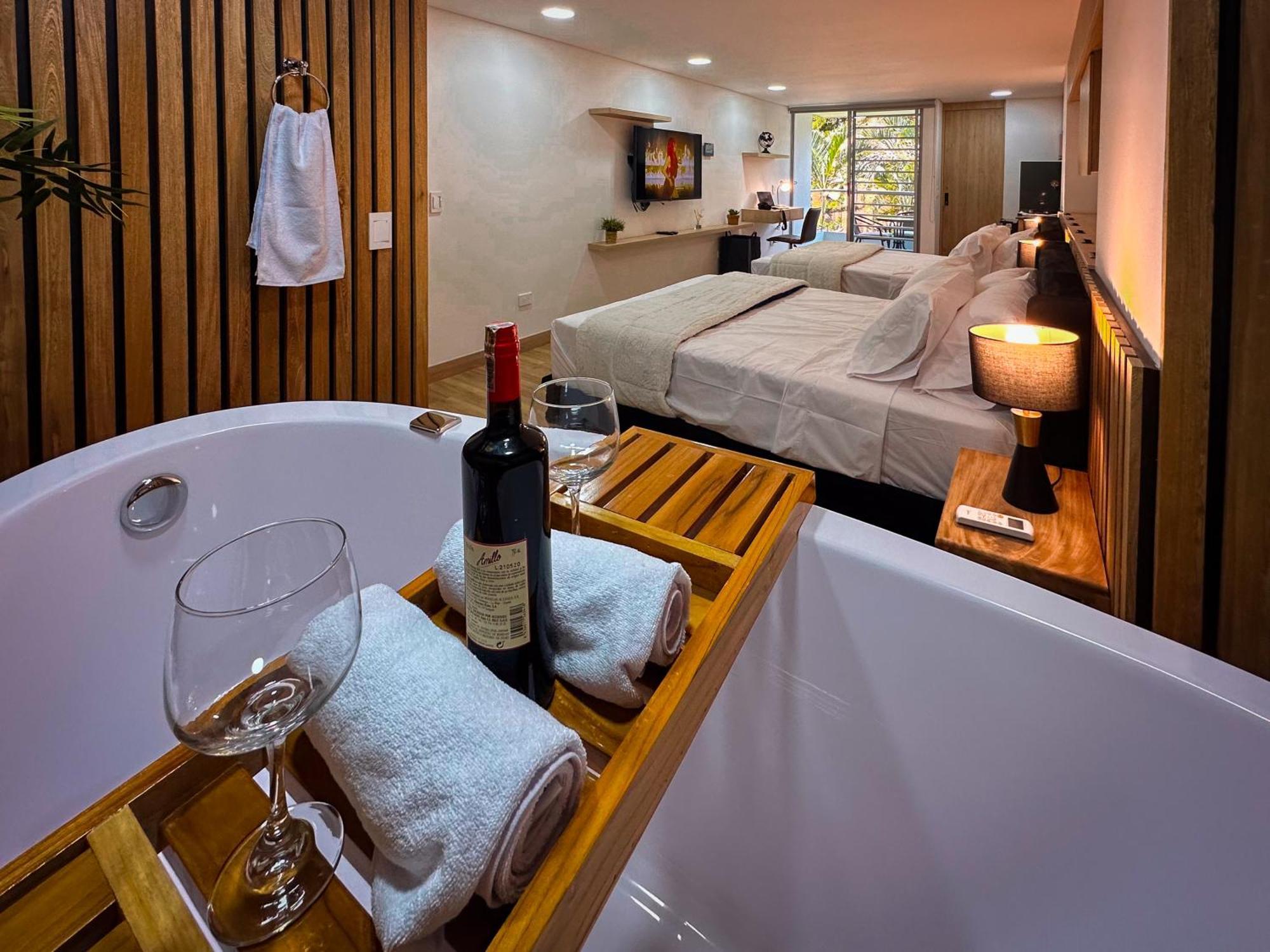 Apartment Atalanta 302 - Lujo, Comodidad Y Ubicacion Medellin