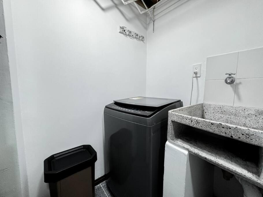 Apartment Exclusivo En Poblado Con Ac A 1 Min Provenza Medellin