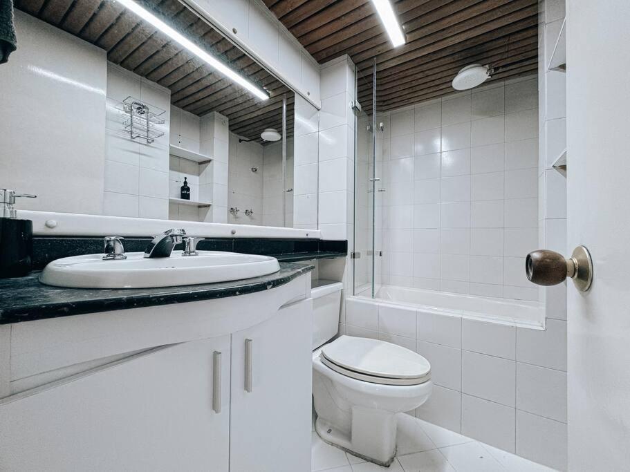 Exclusivo En Poblado Con Ac A 1 Min Provenza Medellin
