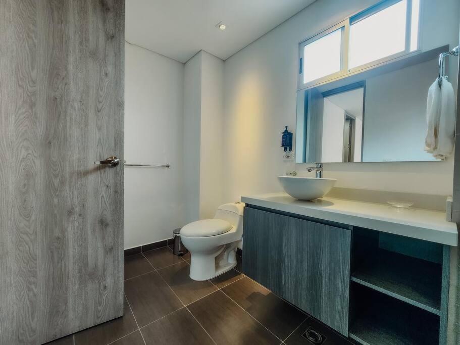 Penthouse In Heart Of Laureles * Medellin