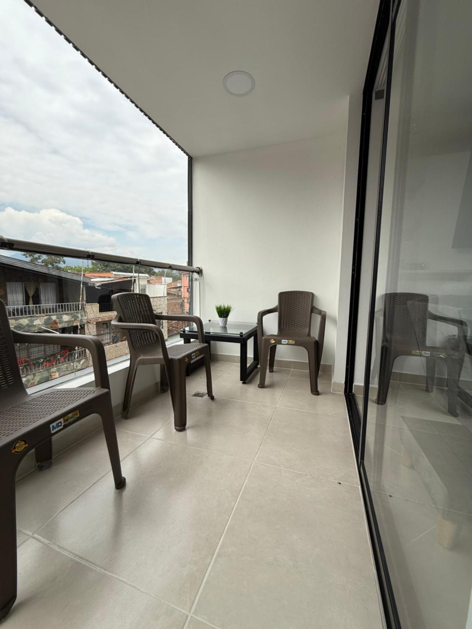 Nuevo Cerca Poblado 301 Medellin